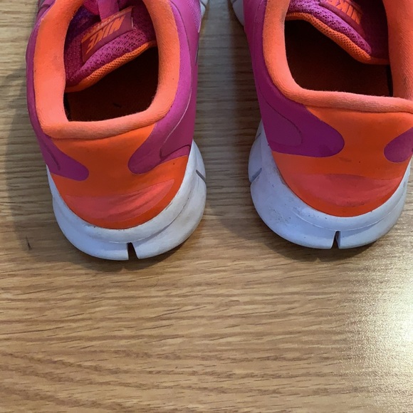 Good Condition Nike Free 5.0 Shoes - Picture 5 of 7